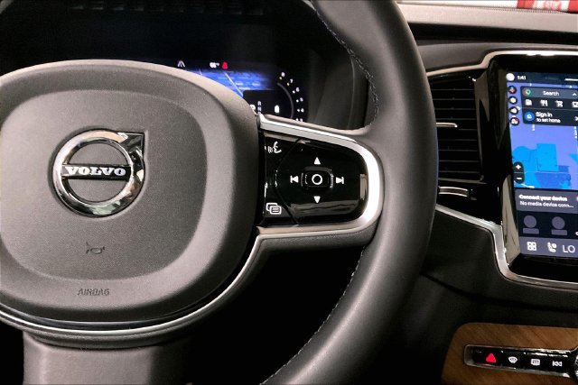 Certified 2024 Volvo XC90 B5 Plus w/ Protection Package AWD/4WD image 22