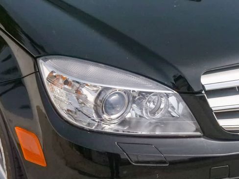 Used 2011 Mercedes-Benz C 350 Sport image 4