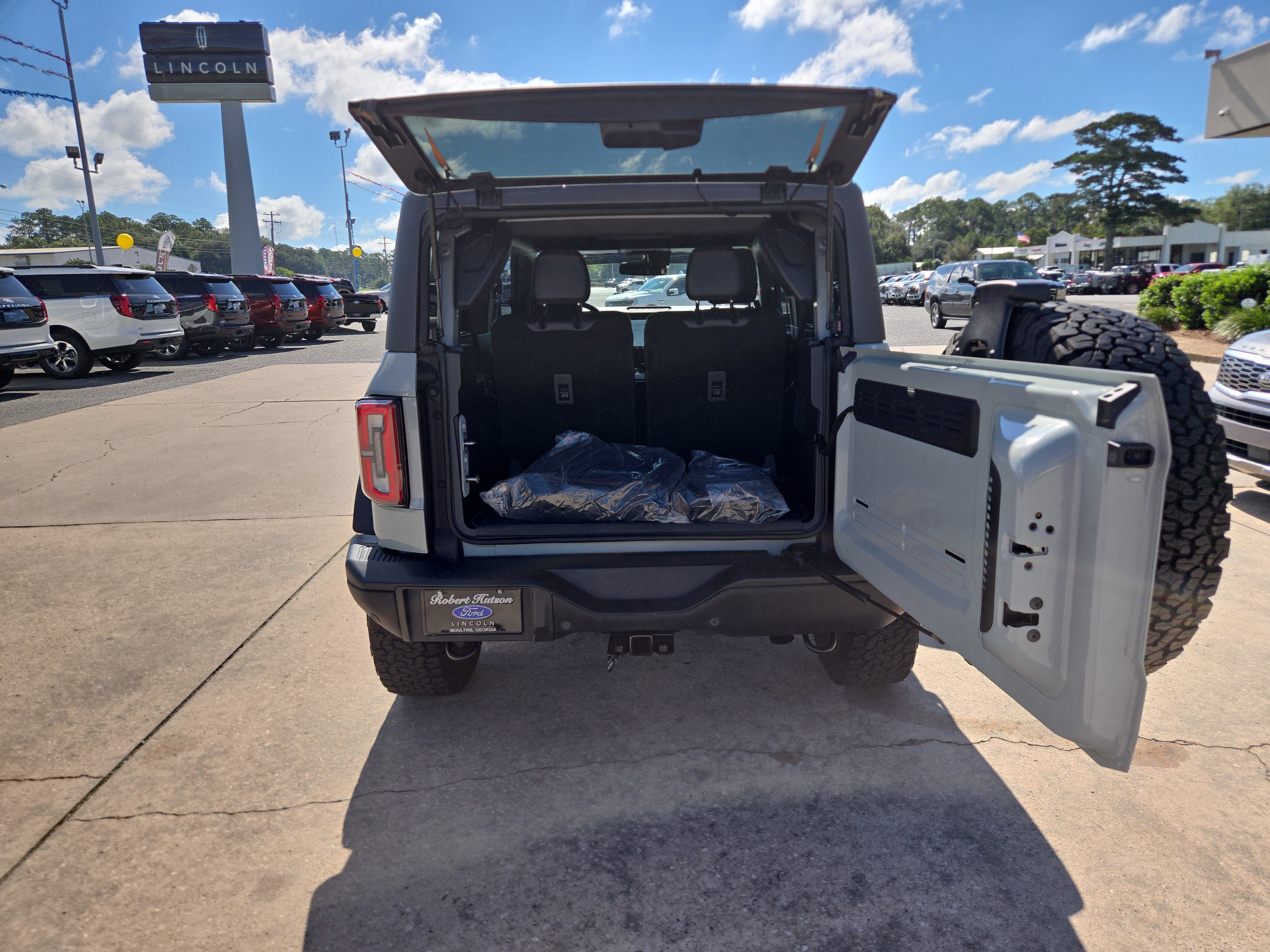 Used 2024 Ford Bronco Badlands AWD/4WD image 8