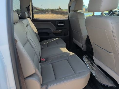 Used 2018 GMC Sierra 2500 SLT w/ Duramax Plus Package AWD/4WD image 12