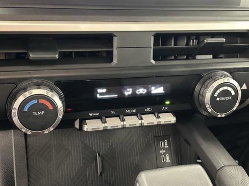 Used 2025 Toyota Tacoma SR image 23
