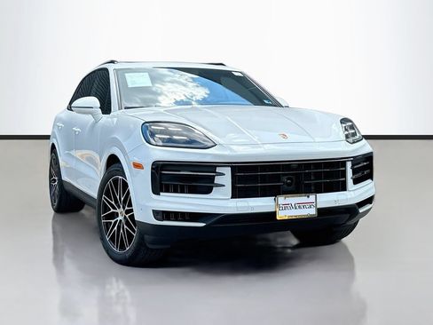 Certified 2026 Porsche Cayenne AWD/4WD image 7