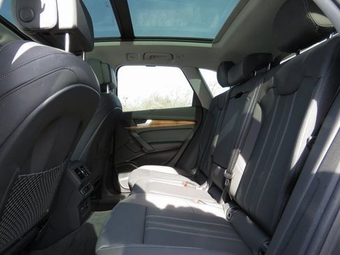 Used 2022 Audi Q5 2.0T Prestige image 18