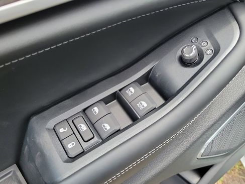 New 2026 Jeep Grand Cherokee L Limited AWD/4WD image 18