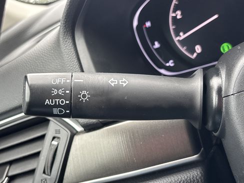 Used 2019 Honda Accord LX image 27