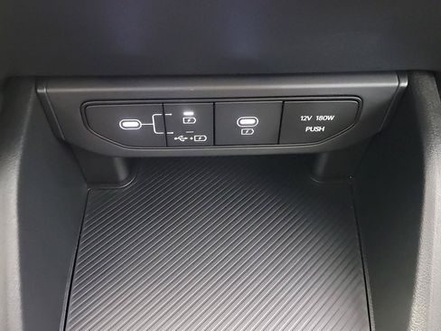 Certified 2025 Kia K4 FWD image 31