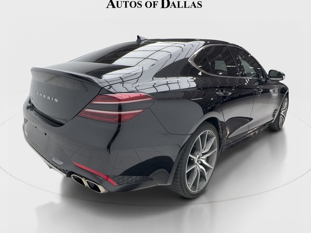 Used 2023 Genesis G70 2.0T RWD image 8