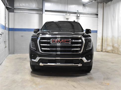 Used 2025 GMC Yukon Elevation AWD/4WD image 31