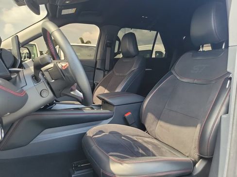 Used 2025 Ford Explorer ST RWD image 21