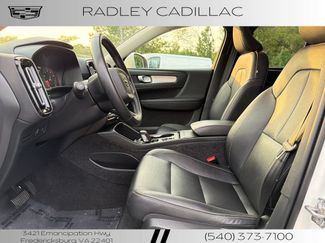 Used 2021 Volvo XC40 T5 Momentum AWD/4WD video 3