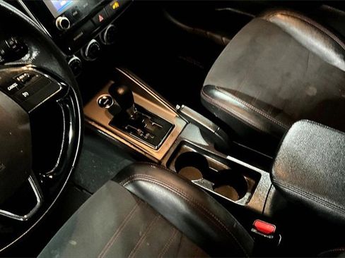 Used 2022 Mitsubishi Outlander Sport SE image 14