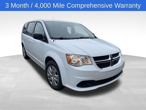 Used 2018 Dodge Grand Caravan SE FWD image 1