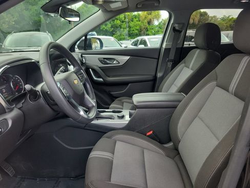 Used 2025 Chevrolet Blazer LT FWD image 23