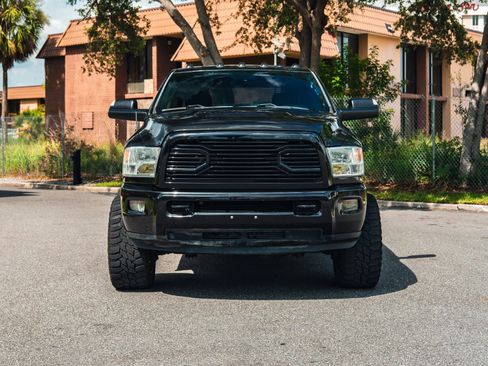 Used 2017 RAM 3500 Tradesman w/ Chrome Appearance Group image 3