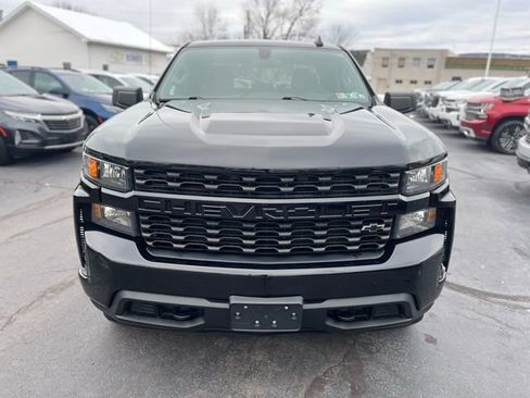 Used 2020 Chevrolet Silverado 1500 Custom w/ Custom Value Package AWD/4WD image 8