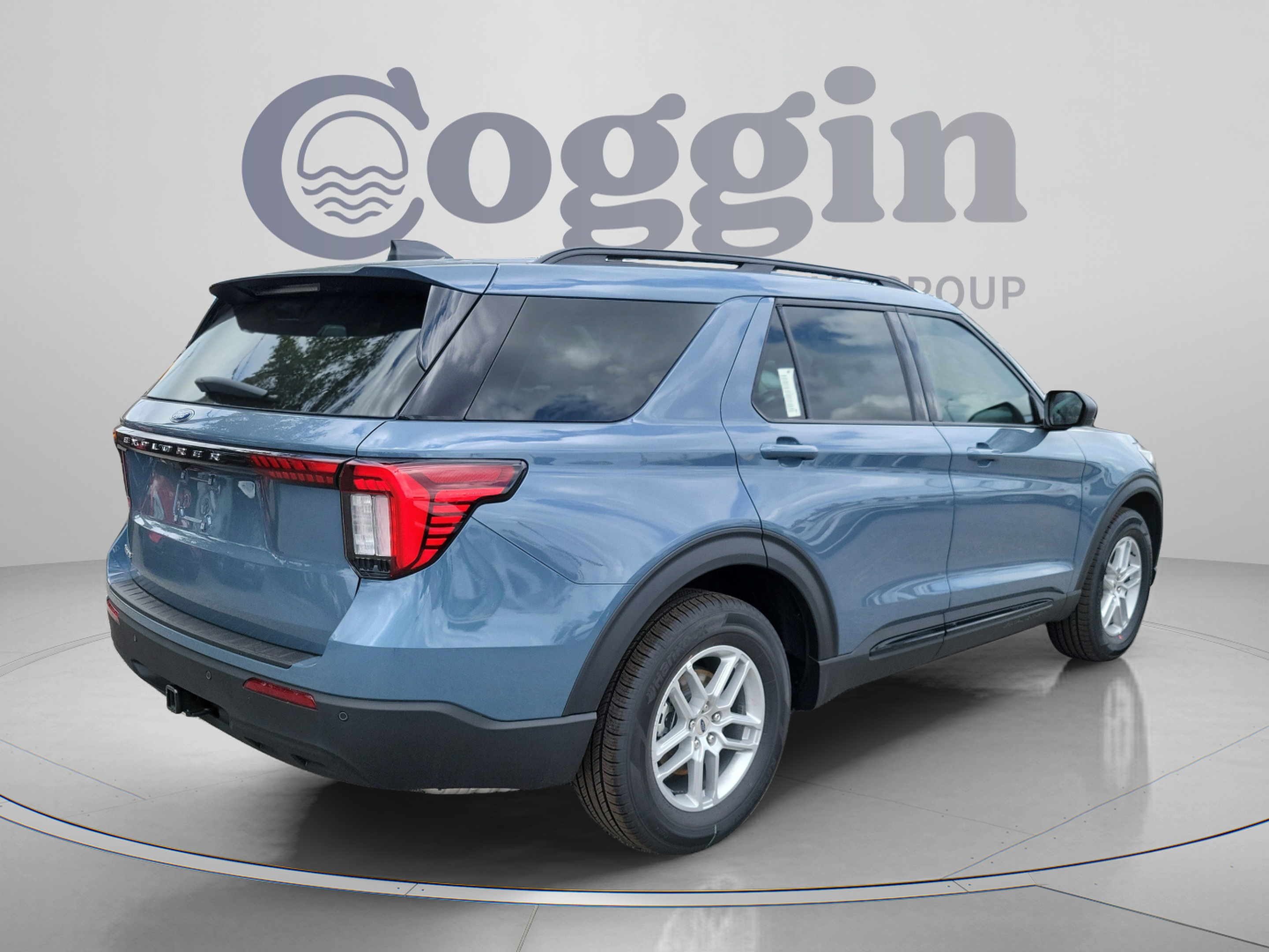 New 2026 Ford Explorer Active RWD image 4