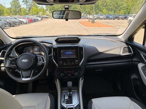 Used 2023 Subaru Forester AWD/4WD image 11