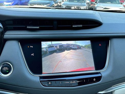 Used 2018 Cadillac XT5 Premium Luxury w/ Driver Assist Package FWD image 21