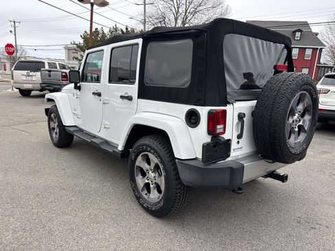 Certified 2017 Jeep Wrangler Unlimited Sahara w/ Connectivity Group image 5