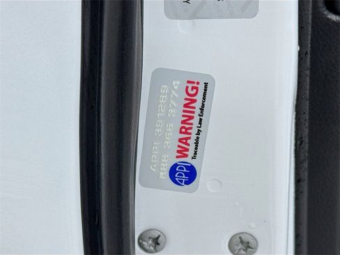 Used 2022 Jeep Grand Cherokee Laredo X image 44