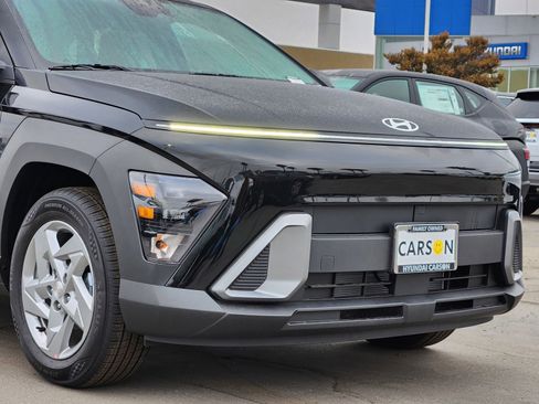 New 2026 Hyundai Kona SE image 9