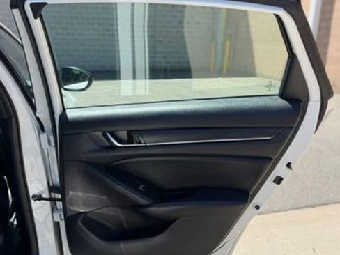 Used 2022 Honda Accord Sport image 26