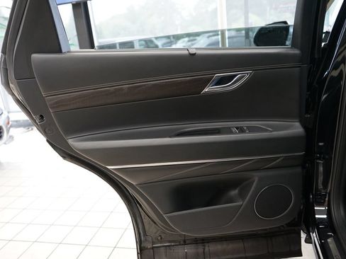 Used 2021 Genesis GV80 2.5T AWD/4WD image 51