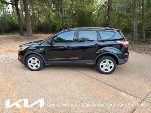 Used 2017 Ford Escape S FWD image 5