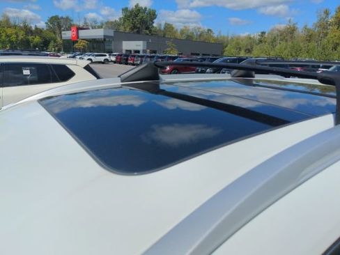 Certified 2025 Nissan Rogue Platinum w/ Platinum Premium Package image 8