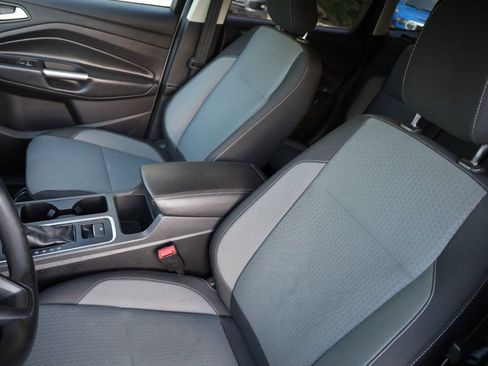 Used 2018 Ford Escape SE image 13