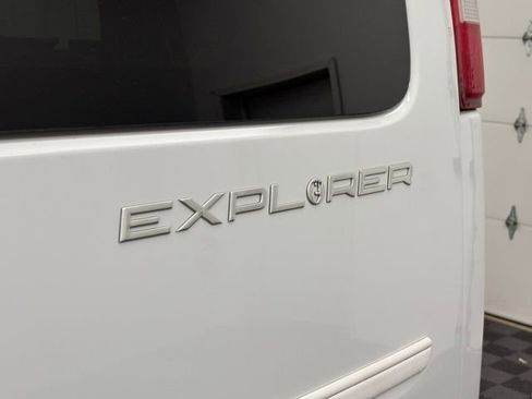 Used 2019 GMC Savana 2500 RWD image 51