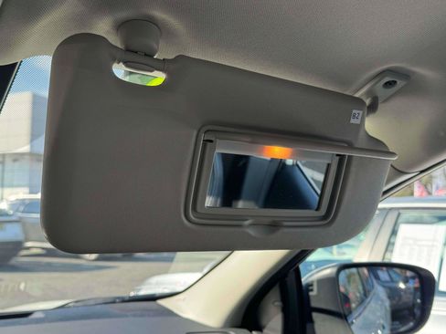 Used 2022 Nissan Rogue Sport SV w/ Technology Package image 31