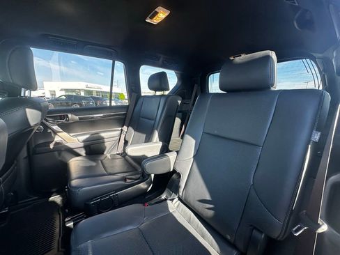 Used 2020 Lexus GX 460 Luxury w/ Luxury Sport Package AWD/4WD image 25