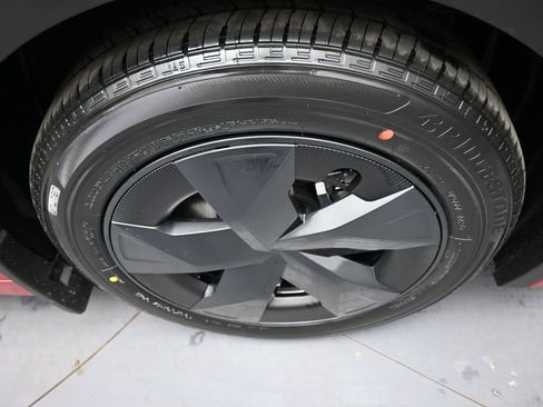 New 2026 Toyota Prius LE image 13