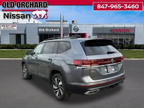 Used 2025 Volkswagen Atlas SE AWD/4WD image 6