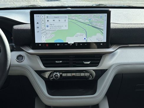 New 2026 Ford Explorer Active w/ Active Comfort Package image 18