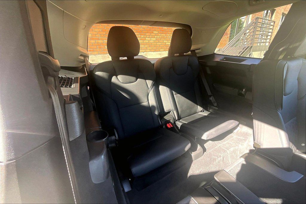 Certified 2026 Volvo XC90 B6 Plus AWD/4WD image 38