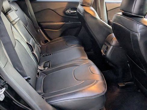 Used 2017 Jeep Cherokee Latitude w/ Trailer Tow Group image 19