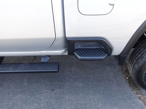 Used 2022 Chevrolet Silverado 2500 W/T w/ WT Convenience Package image 23