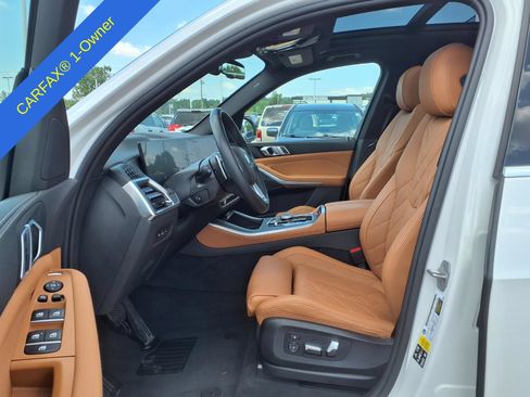 Used 2024 BMW X5 xDrive40i w/ Parking Assistance Package AWD/4WD image 19