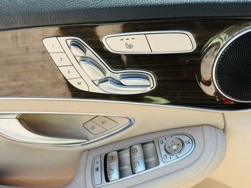 Used 2018 Mercedes-Benz C 300 Sedan w/ Multimedia Package image 9