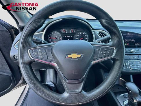 Used 2024 Chevrolet Malibu LT FWD image 14