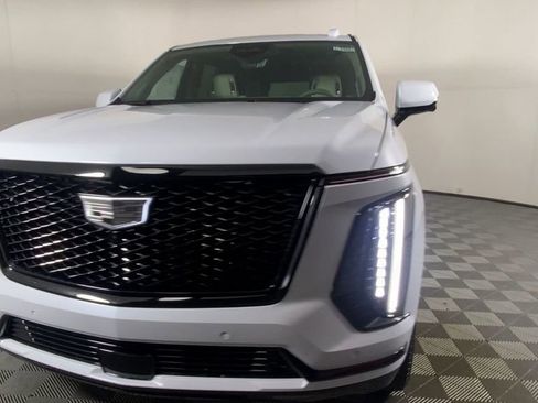 New 2026 Cadillac Escalade Platinum Sport w/ LPO, ONYX Package image 4