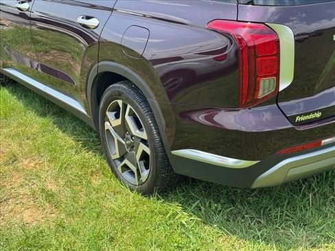 Used 2023 Hyundai Palisade Limited AWD/4WD image 20