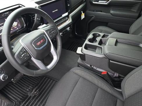 New 2026 GMC Sierra 1500 SLE w/ Preferred Package AWD/4WD image 9