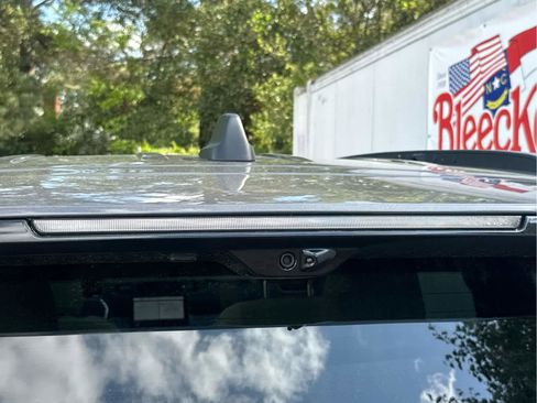 New 2025 Jeep Grand Cherokee Limited w/ Luxury Tech Group II image 25