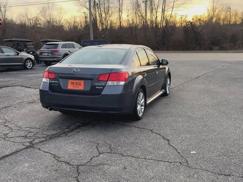 Used 2014 Subaru Legacy 2.5i image 8