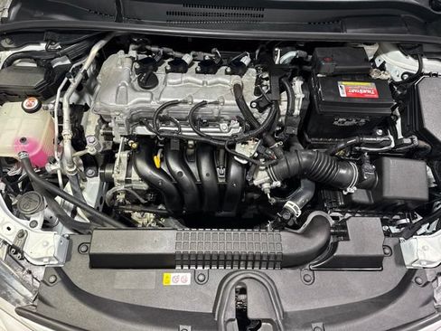 Used 2021 Toyota Corolla LE w/ LE Convenience Package FWD image 6
