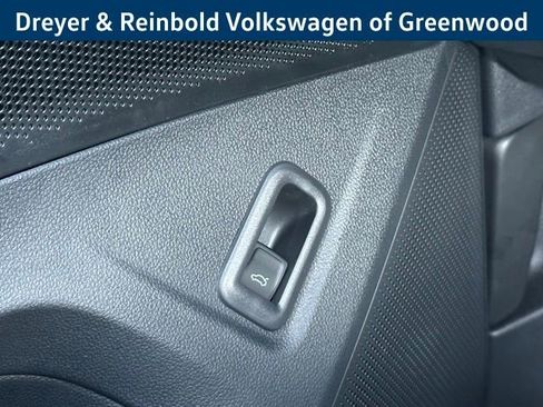 New 2026 Volkswagen Tiguan SE R-Line image 21