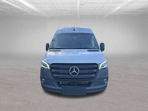 Used 2024 Mercedes-Benz Sprinter 3500 image 8